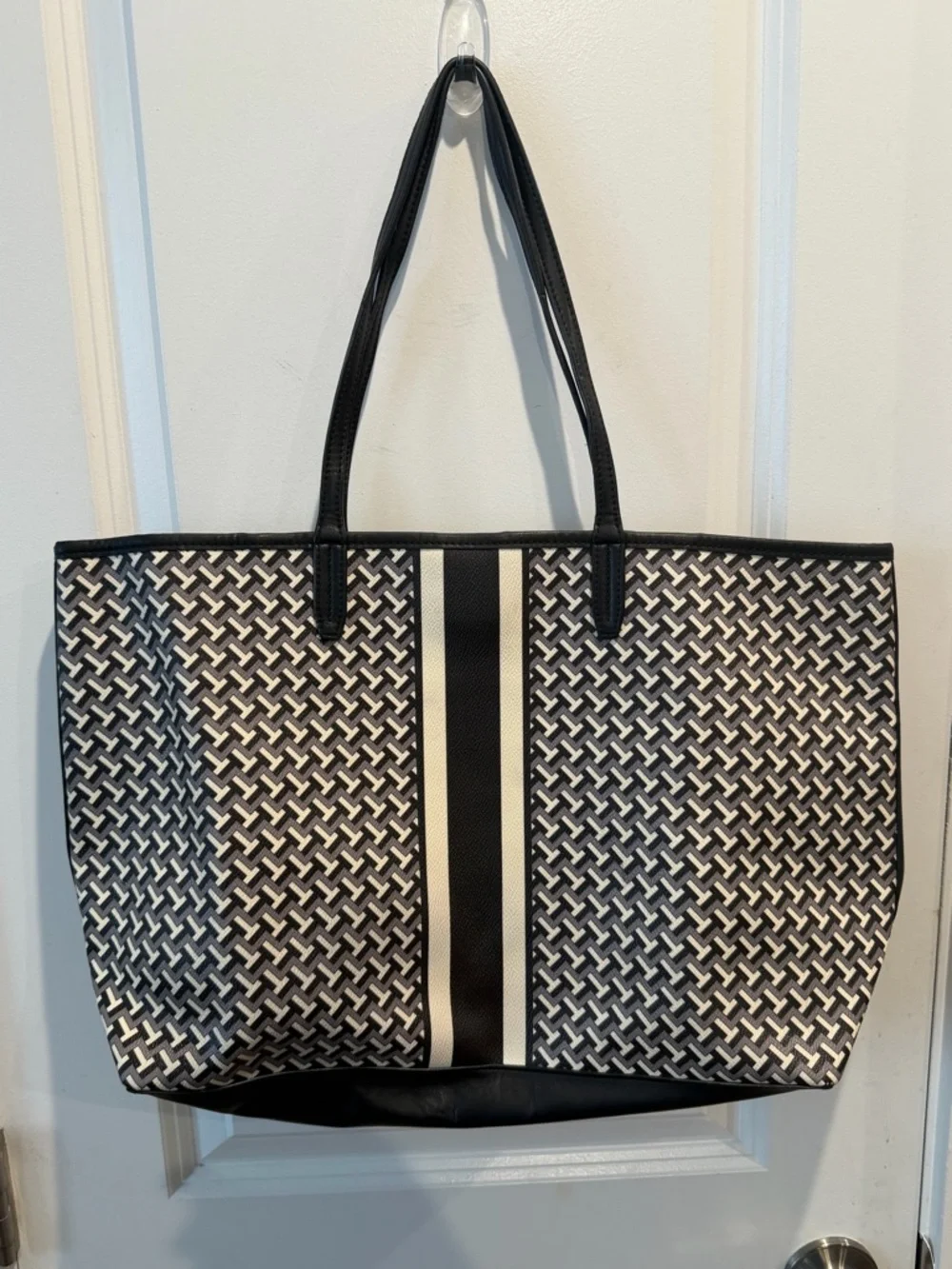 Tory Burch Black and White Geometric Tote🥰 Great‎ Conditions!